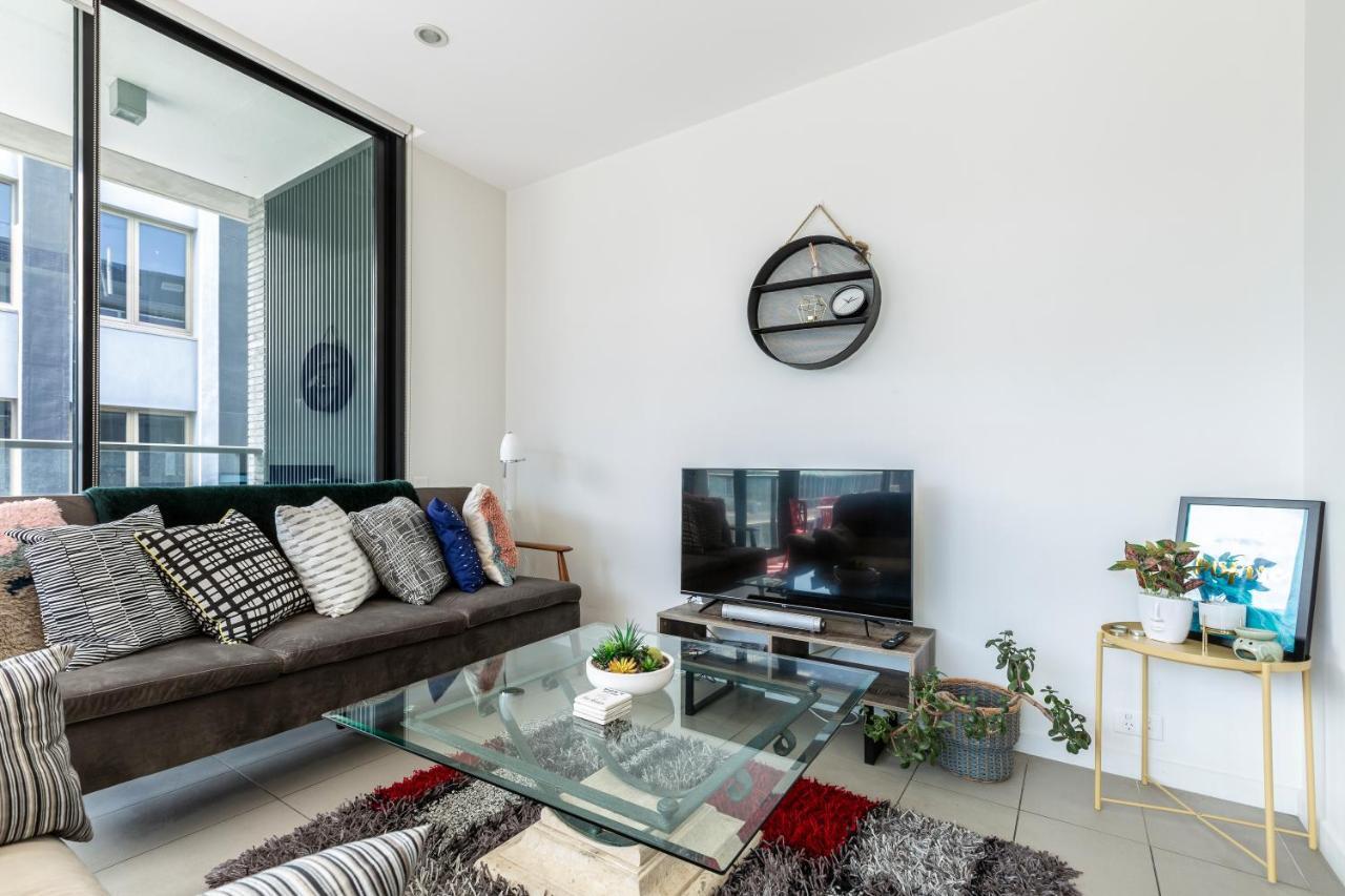 Light, Airy, Spacious Queens Road Apartment Melbourne Dış mekan fotoğraf