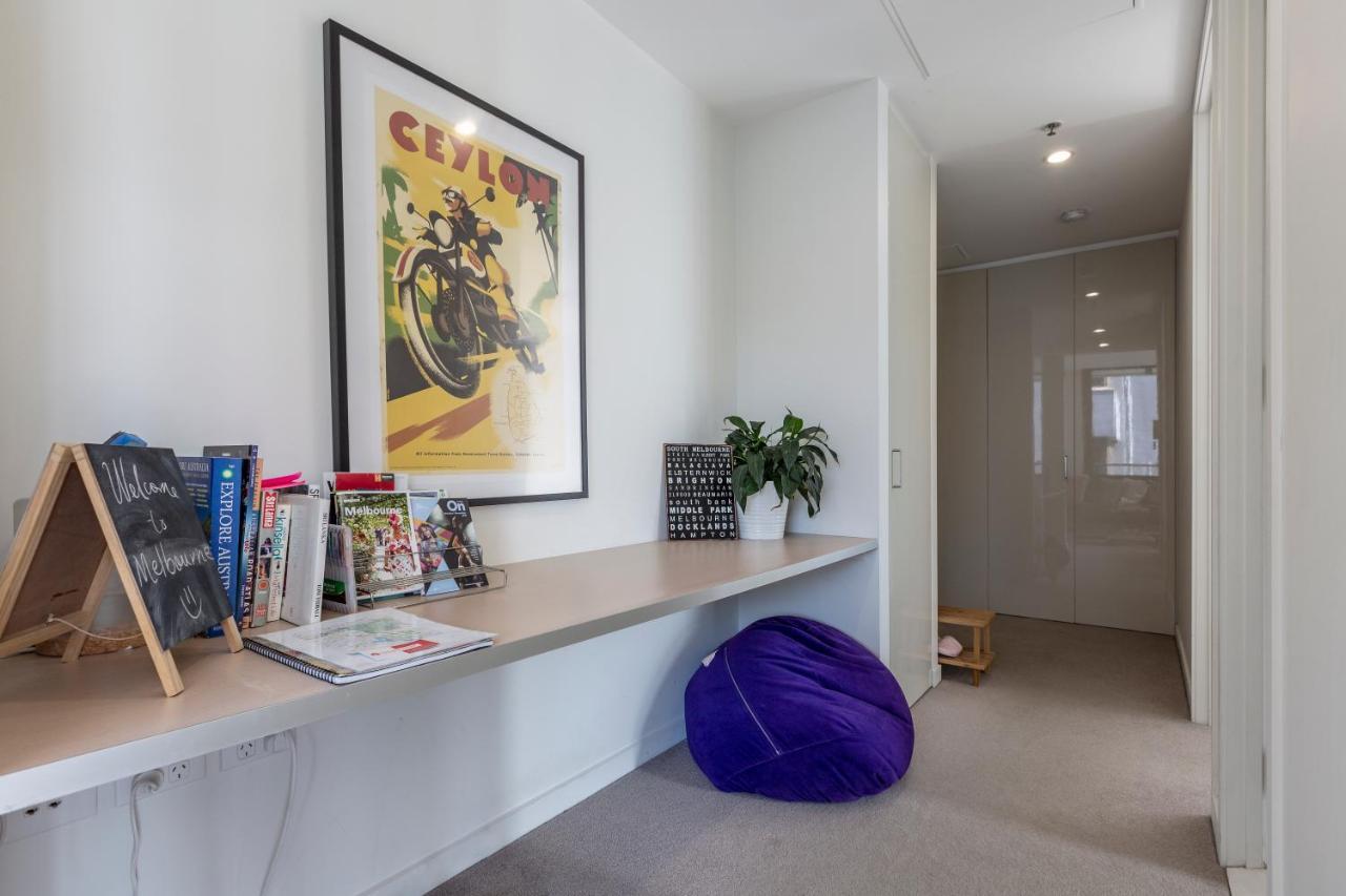 Light, Airy, Spacious Queens Road Apartment Melbourne Dış mekan fotoğraf